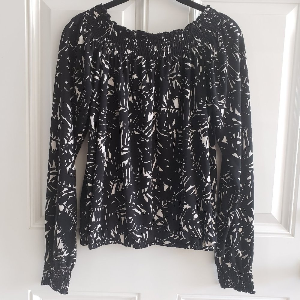 CITY DNKY Off Shoulder Floral Black/White Top SZ M